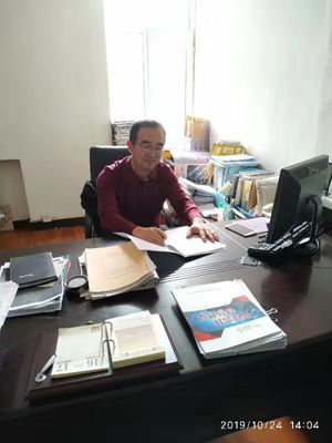 公司機關(guān)黨支部積極開展“不忘初心、牢記使命”主題教育答題活動1.png